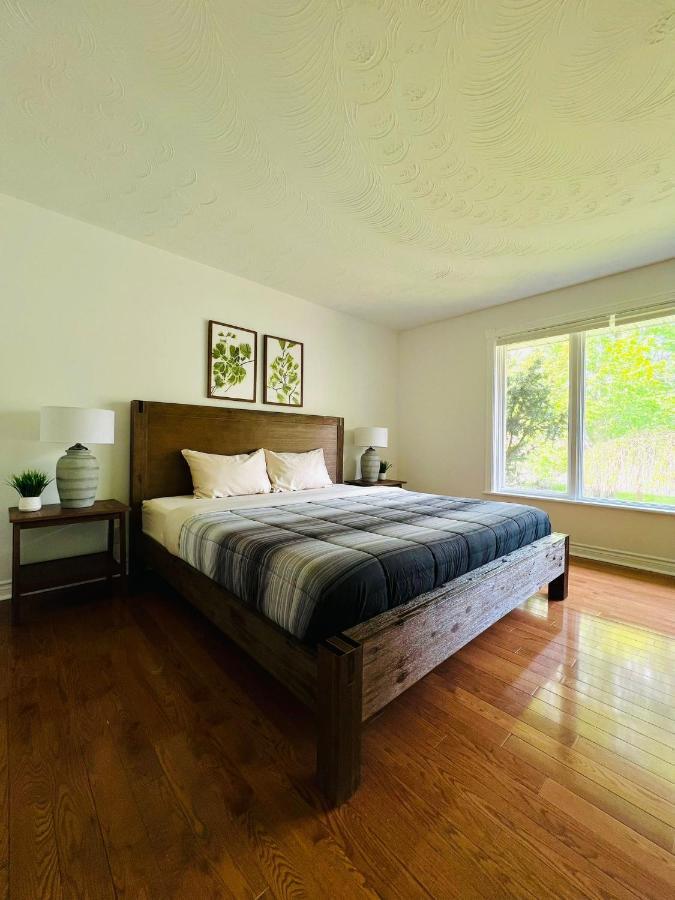 Letitia Heights !g Stylish And Spacious Private Bedroom With Shared Bathroom * Barrie