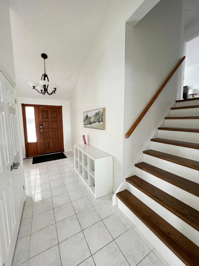 Letitia Heights !g Stylish And Spacious Private Bedroom With Shared Bathroom Séjour chez l'habitant *